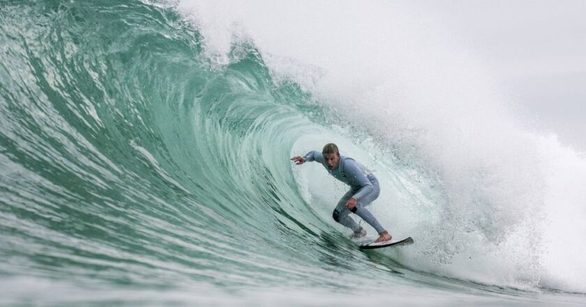 Sports travel bucket list: surfing the ‘Supertubos’ wave in Peniche, Portugal