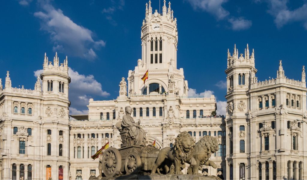 Madrid sports travel city guide - Royal Palace of Madrid (Image: PXHere.com)