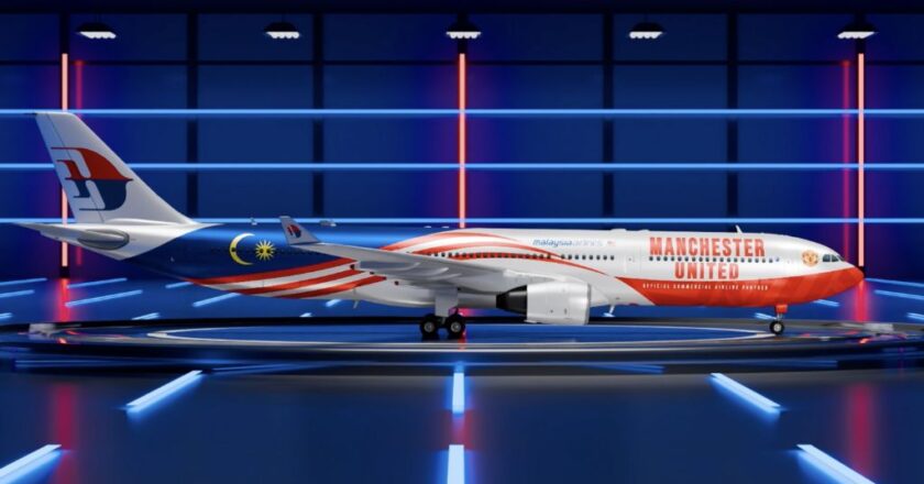 Video: Malaysia Airlines unveils Manchester United aircraft livery