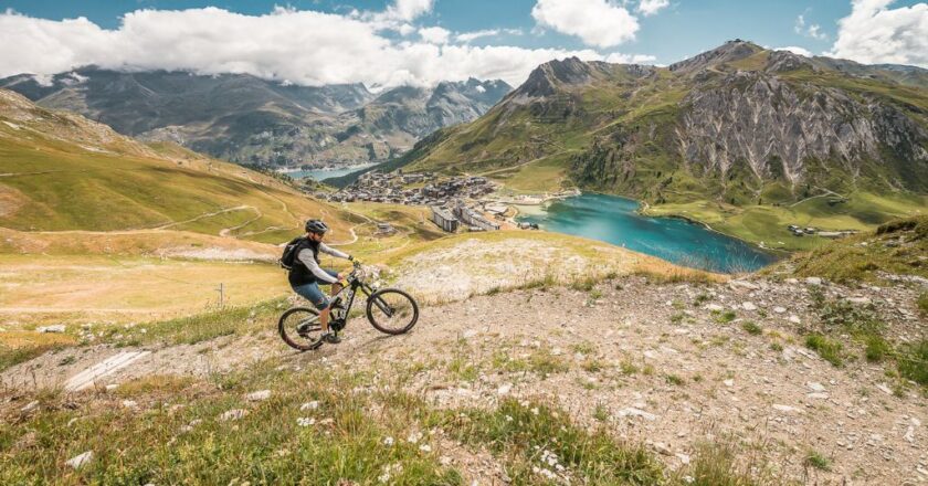 Tignes summer mountain activities: biking, hiking and adventure
